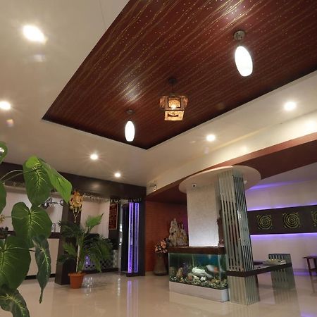 Hotel Darshan Amreli Екстериор снимка